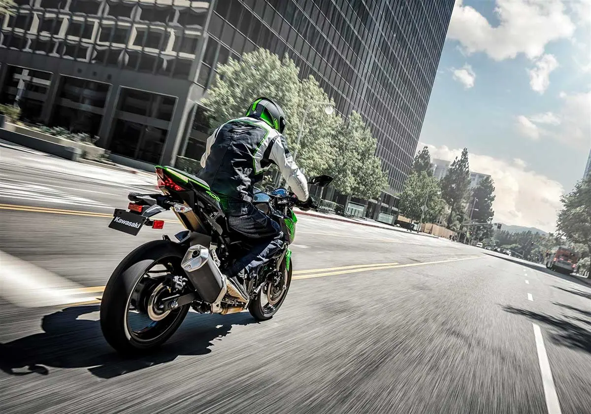 Z400 ABS